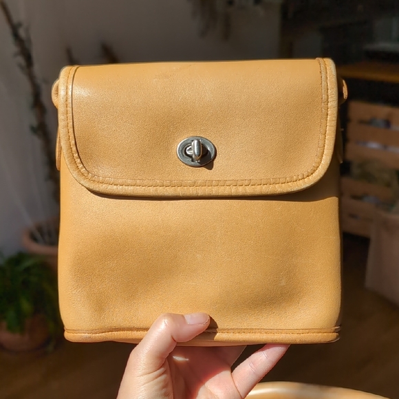 Vintage Coach Tango Bag, Tan - Picture 1 of 9